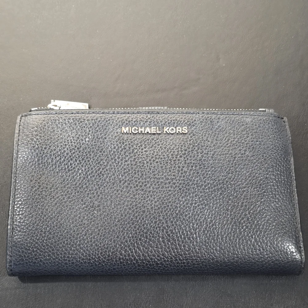 Michael Kors Jet Set Travel Large Travel CONTINENTAL Wallet-Wristlet